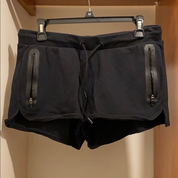 Fabletics | Sweat Shorts - Picture 1 of 8